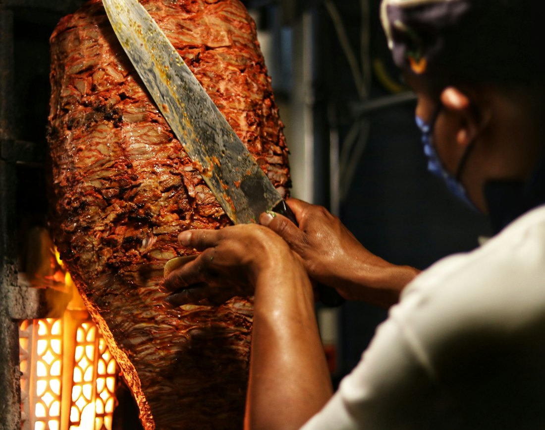 Der Spieß wird angeschnitten